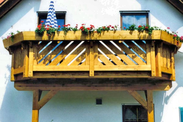 Einstöckiger Balkon