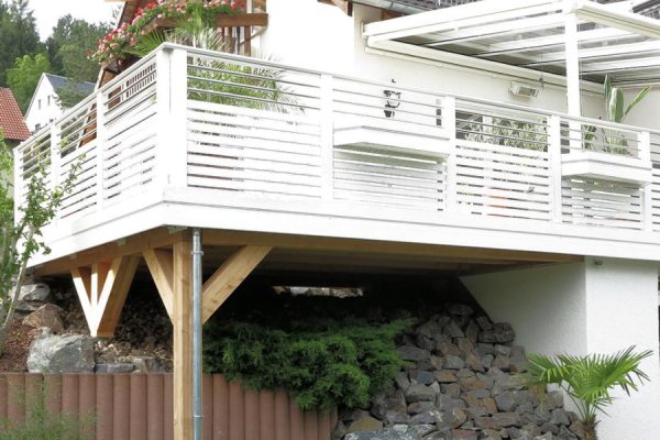 Einstöckiger Balkon