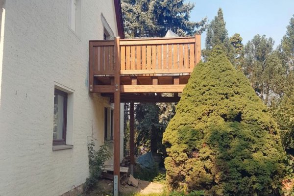 einstöckiger Balkon