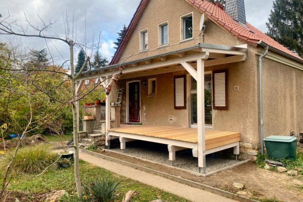 einstöckiger Balkon