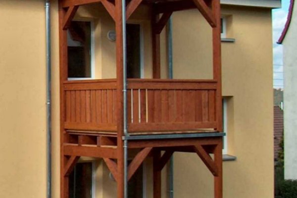 Mehrstöckiger Balkon