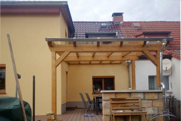 Überdachung