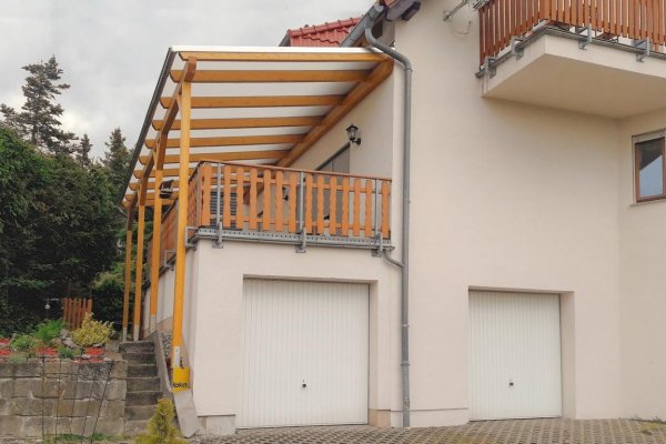 Überdachung