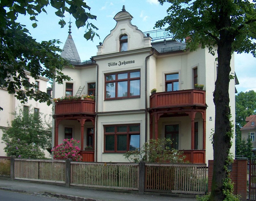 Historischer Hängebalkon