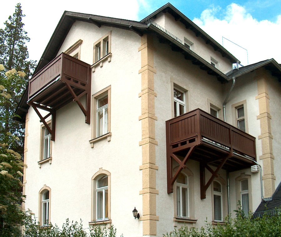 Historischer Hängebalkon