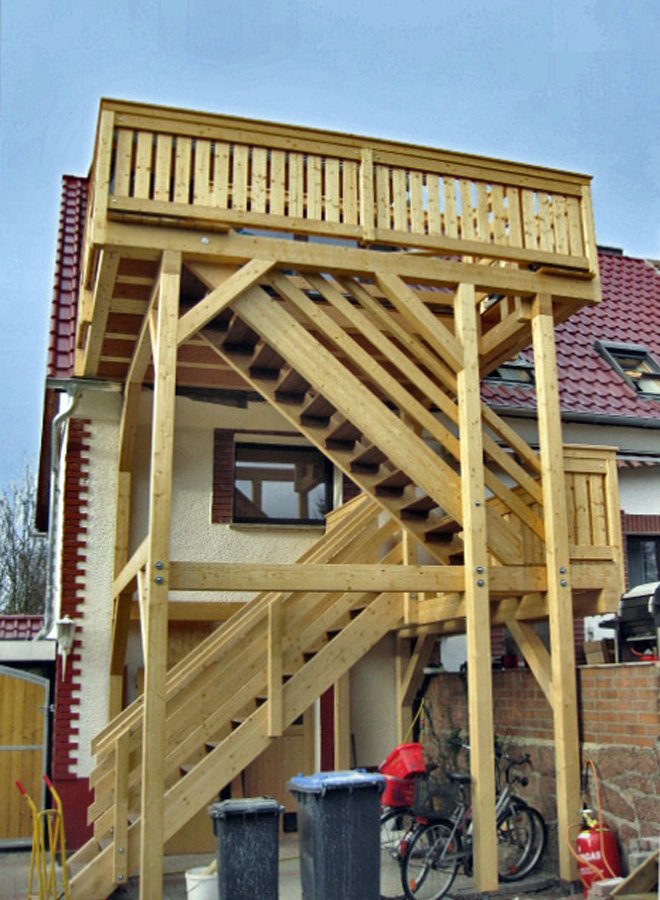 Mehrstöckiger Balkon