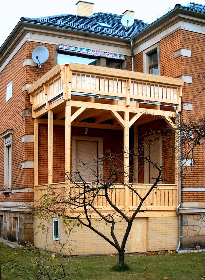 Mehrstöckiger Balkon