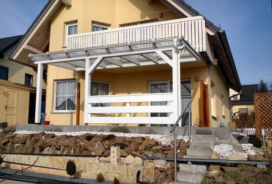 Überdachung