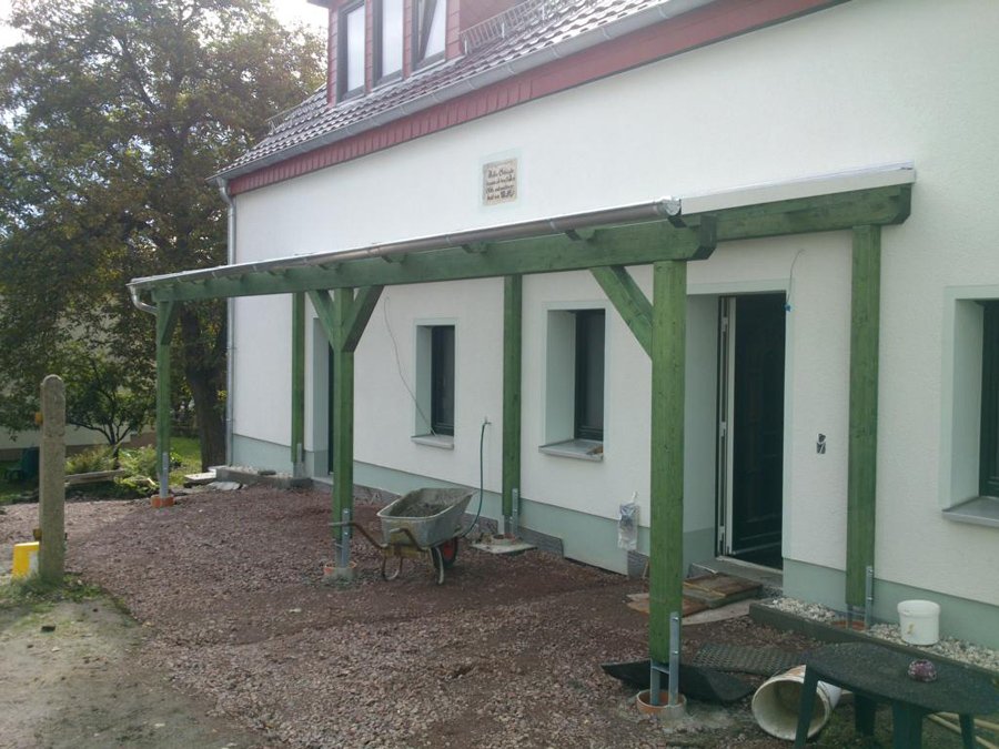 Überdachung