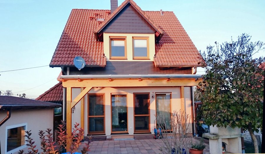 Überdachung
