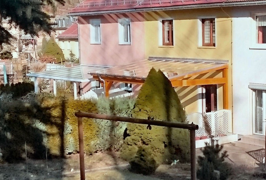 Überdachung