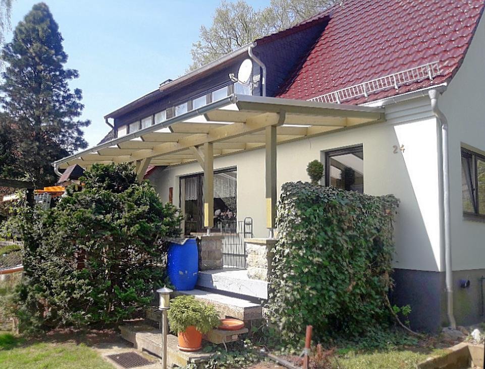 Überdachung