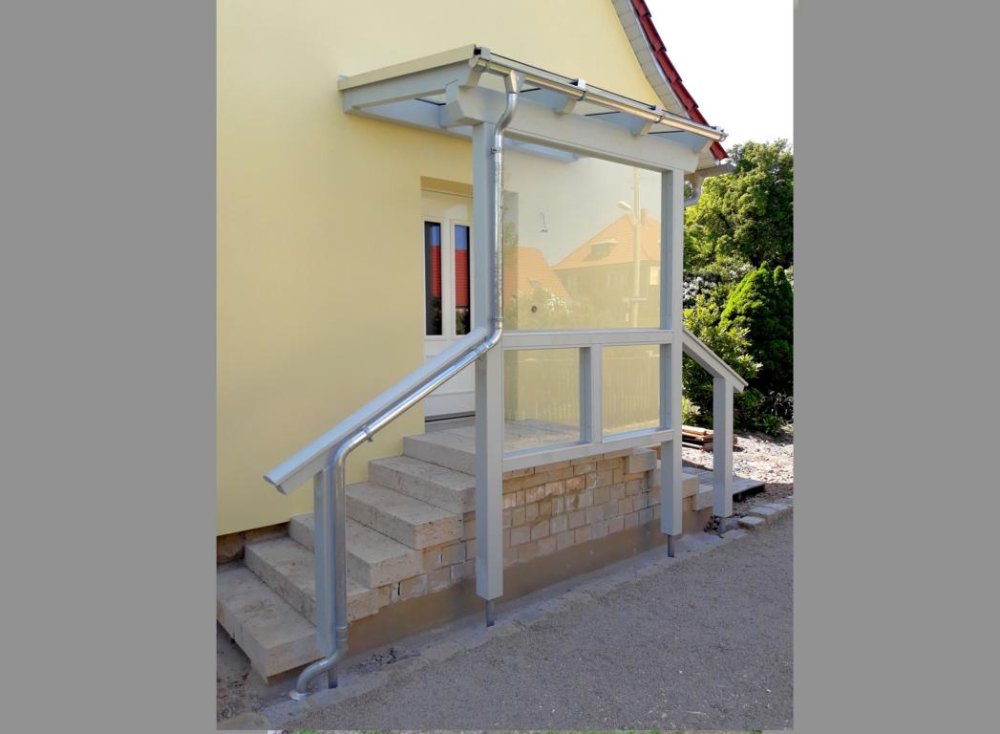 Überdachung