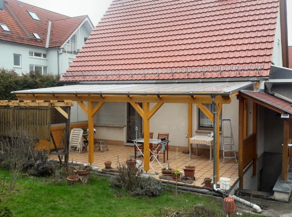 Überdachung