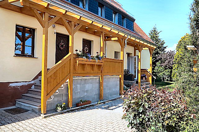 Überdachung