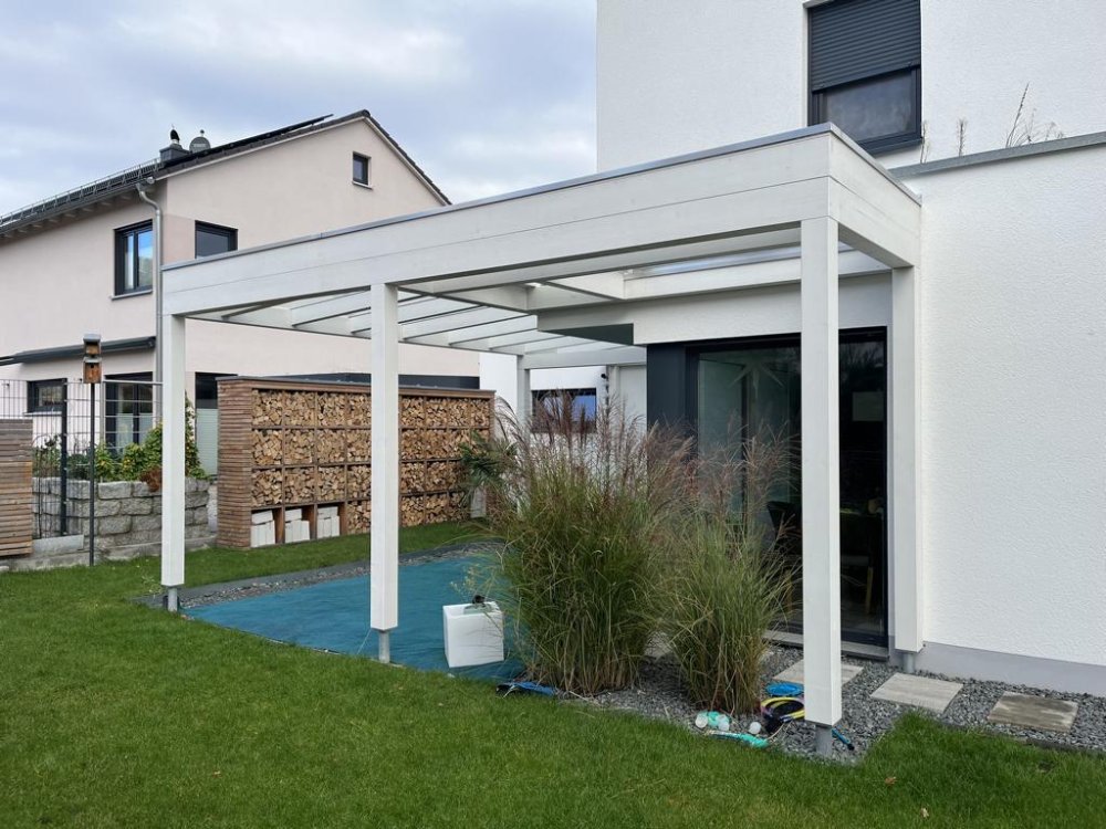 Überdachung