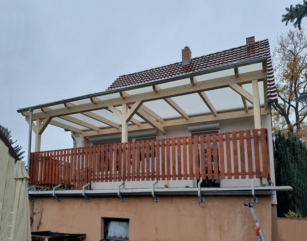 Überdachung